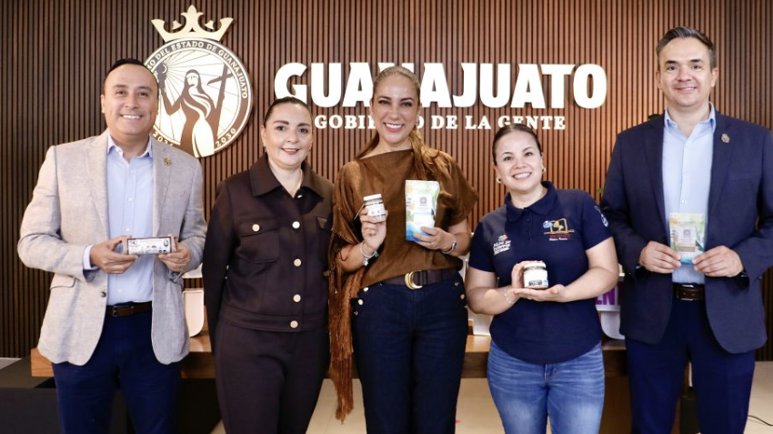Libia Dennise destaca que Guanajuato SUMA, llega a nuevos mercados Libia Dennise estuvo acompañada en esta emisión por Luis Antonio Vargas Zavala, Salomón Ceballos Ochoa y dos emprendedoras guanajuatenses.