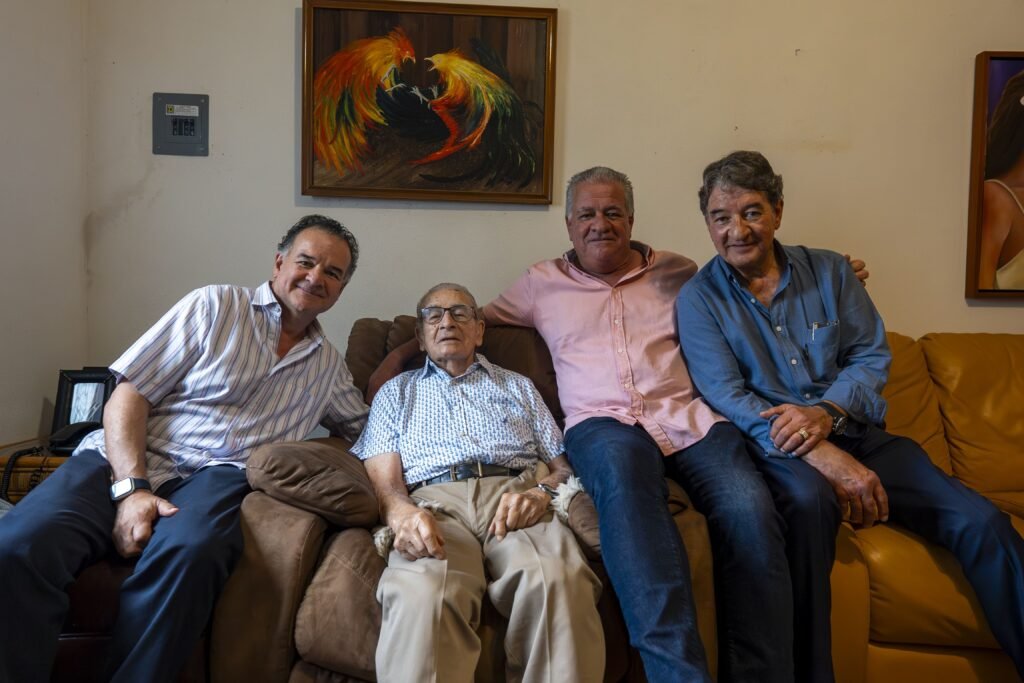 El doctor Luis Octavio Álvarez forma parte de Historias centenarias, recetas para vivir, la iniciativa del DIF Estatal que rescata las enseñanzas y el legado de las personas centenarias de Guanajuato.