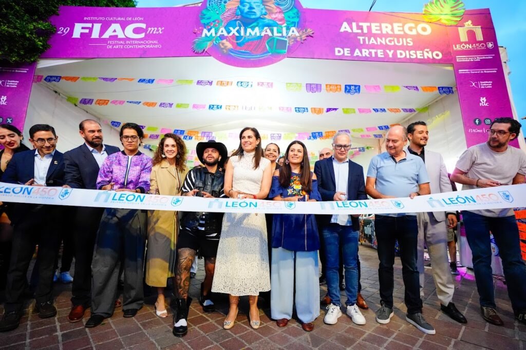 Invitan a disfrutar del Festival Internacional de Arte Contemporáneo (FIACmx) en León Ale Gutiérrez resaltó el talento y el arte que se puede admirar en el Festival Internacional de Arte Contemporáneo (FIACmx) .