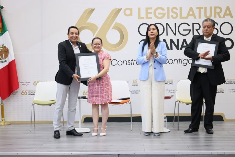 Realizan foros para fortalecer propuestas para combatir la violencia digital En el mismo foro, autoridades legislativas, destacaron la importancia de evitar los contenidos manipulados con IA