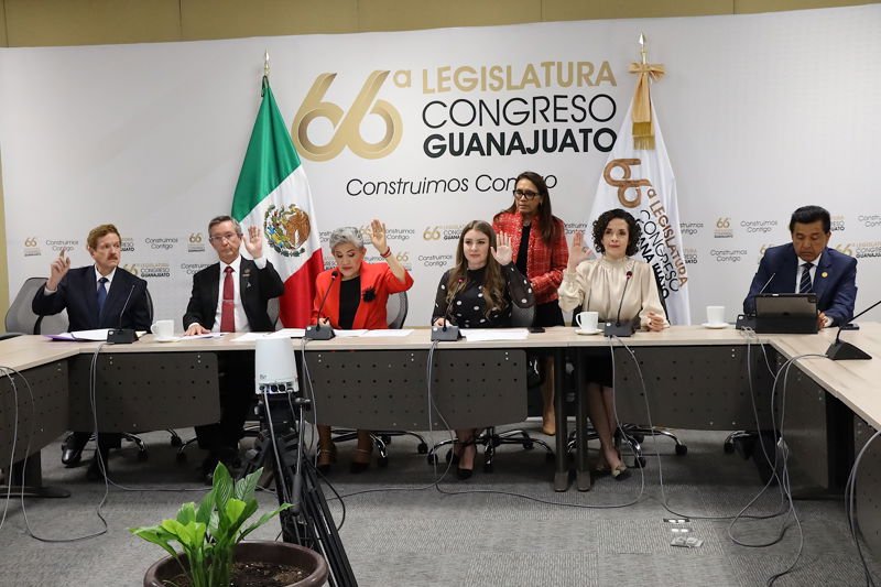 Dan el visto bueno a metodología de iniciativas en temas de educación y cultura La Comisión de Educación, Ciencia y Tecnología y Cultura reiteró su compromiso de seguir impulsando el talento en Guanajuato.