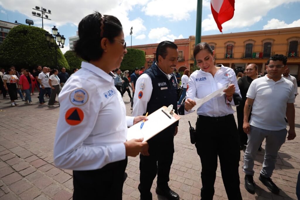 Ale Gutiérrez destacó el trabajo de Protección Civil para promover la cultura de la prevención no solo a centros de trabajo, escuelas y establecimientos, sino también a los hogares.