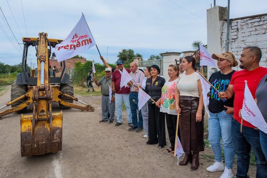 Yozajamby Molina arranca obra en Purísima de Ramírez en Pénjamo Ante decenas de personas de Purísima de Ramírez , Yozajamby Molina reiteró su compromiso de seguir impulsando el desarrollo de Pénjamo.