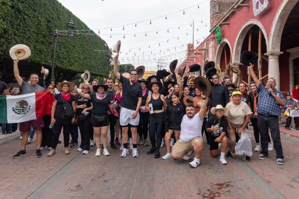 Yozajamby Molina reconoció el esfuerzo de la Reina y Princesas Pénjamo 2026 en este VaqueRun en Pénjamo.