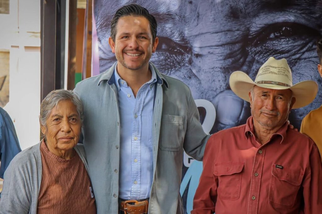 Apaseo el Grande suman esfuerzos a favor de los adultos mayores En su gobierno, Chelis Oliveros continúa trabajando a favor de las personas adultas mayores.