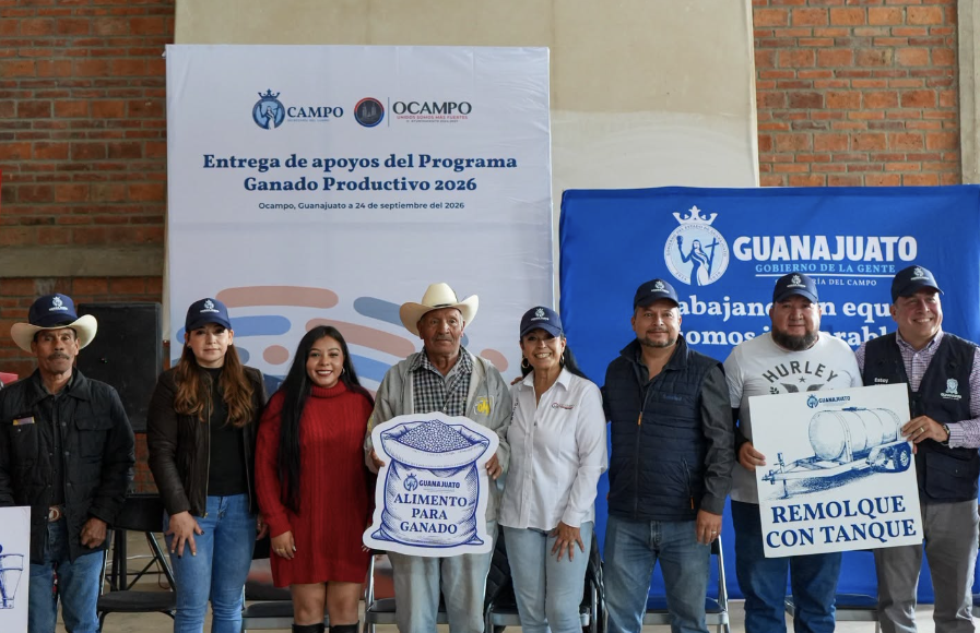 Erick Montemayor entrega más apoyos para el campo de Ocampo Erick Montemayor reiteró su compromiso de impulsar al campo y a los productores ganaderos.