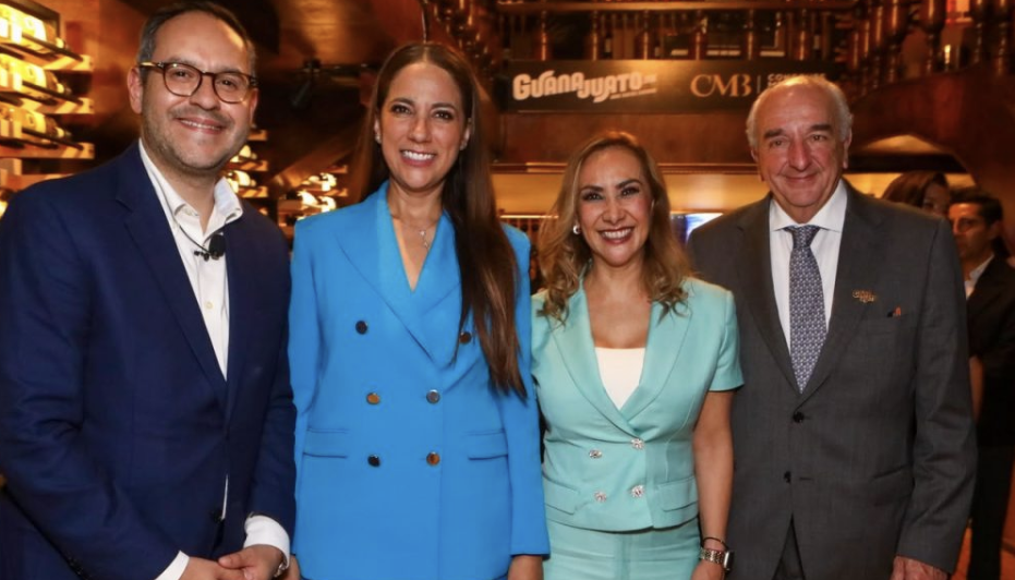 Guanajuato será parte de la primer CMB Gala Internacional Libia Dennise y Lupita Robles León acudieron a México para concretar lo que será la primera Internacional del Concours Mondial de Bruxelles (CMB).