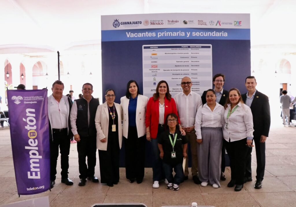 Suman esfuerzos en Irapuato a favor de la inclusión laboral 2026 Valeria Alfaro y Luis Andrés Álvarez Aranda destacaron los trabajos que se hacen a favor de la inclusión en Irapuato.