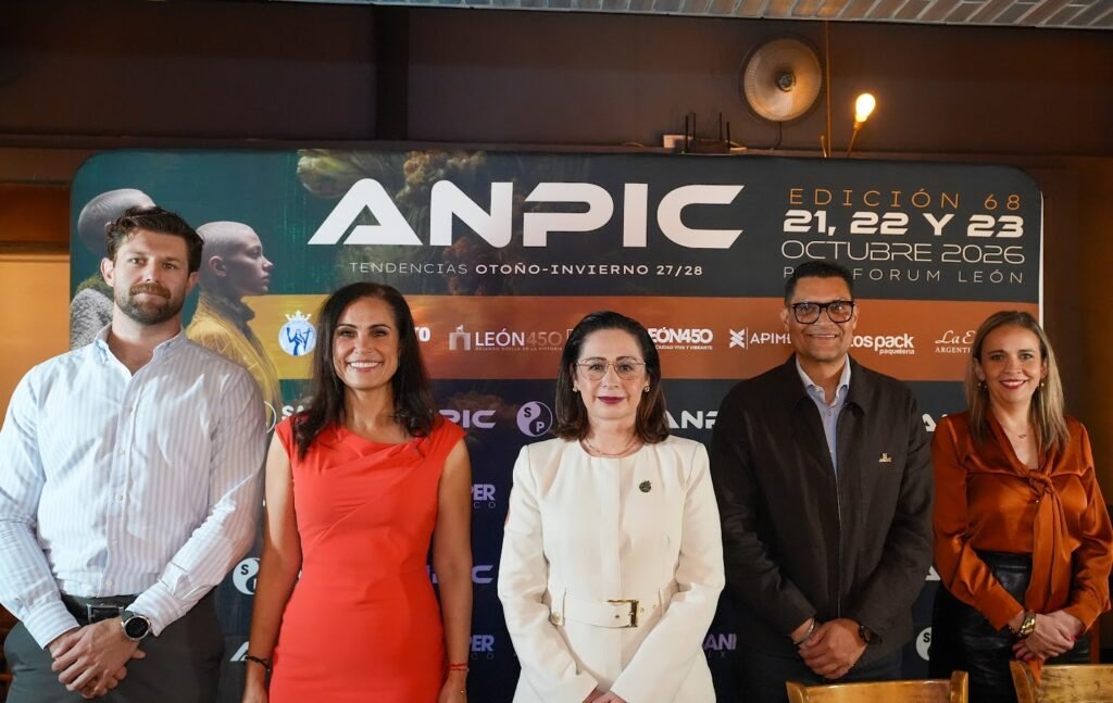 Presentan programa de la edición 68 de ANPIC 2026 en León Ale Gutiérrez asistió a la presentación de la edición 68 de ANPIC, que se realizará del 21 al 23 de octubre en Poliforum León.