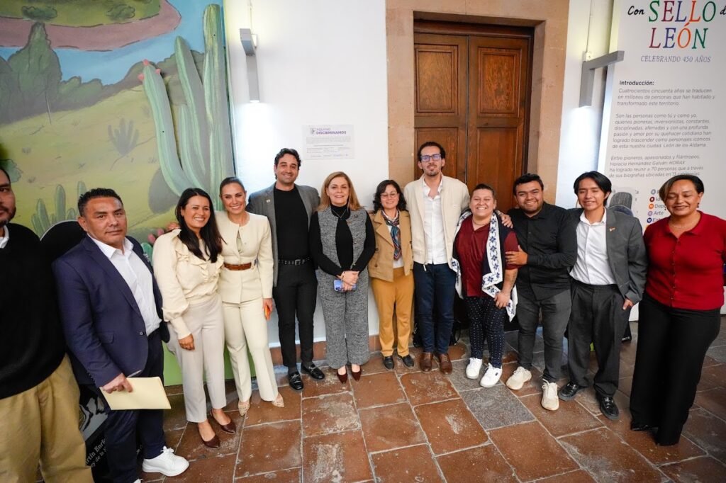 En León trabajan contra la discriminación y la violencia Ale Gutiérrez destacó que se suman esfuerzos para atender y apoyar a víctimas de la violencia y discriminación.