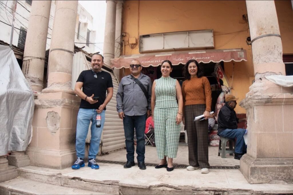Cuidan de los edificios que son parte de la historia de Pénjamo Yozajamby Molina y el titular del INAH realizaron un recorrido de supervisión por varios inmuebles de Pénjamo.