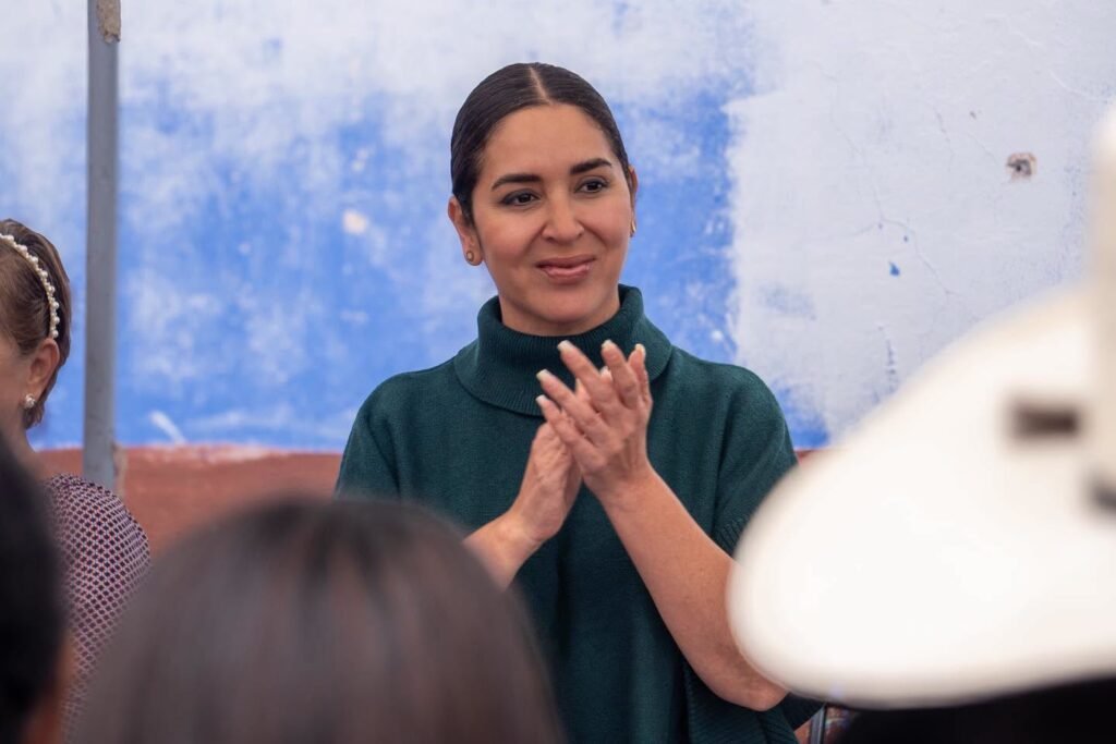 En el evento, Yozajamby Molina reiteró su compromiso de seguir cuidando de la gente de Pénjamo.