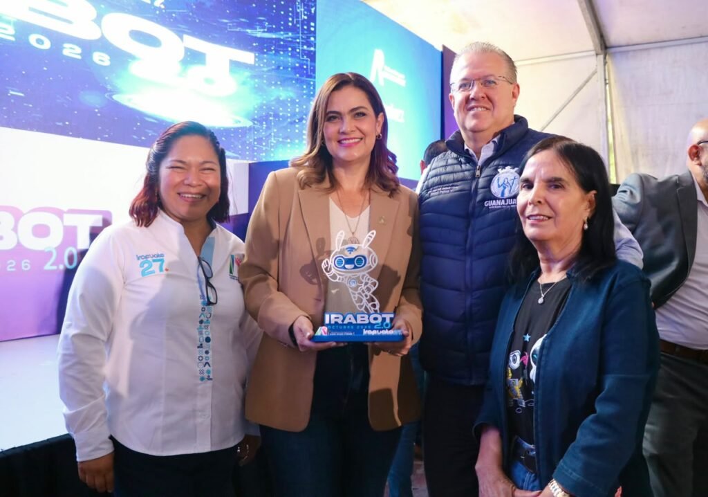Fortalecen el talento de la juventud con Irabot 2.0 en Irapuato Valeria Alfaro reconoció la labor y el talento de los jóvenes que dan muestra de su destreza con la tecnología.