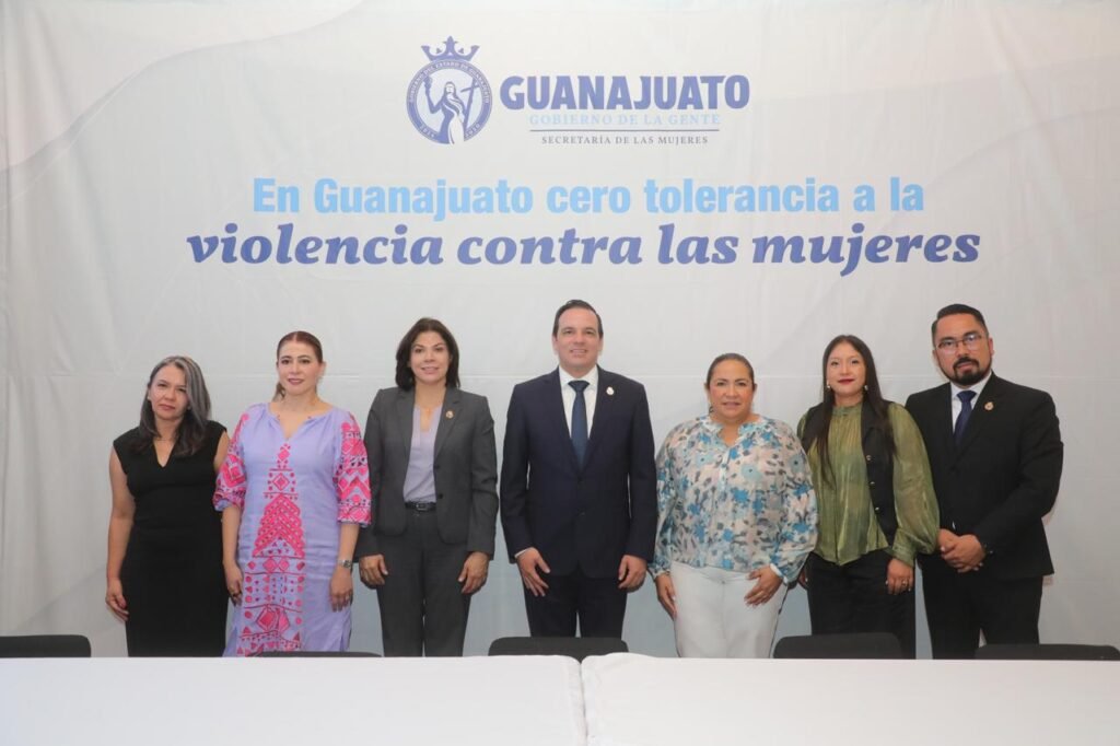 Gobierno de la Gente fortalece la atención a víctimas en Guanajuato Durante el encuentro, autoridades de Guanajuato, de la PRODHEG y municipales de Dolores Hidalgo, buscan impulsar la creación de Unidades Municipales de Atención a Víctimas en los 46 municipios.
