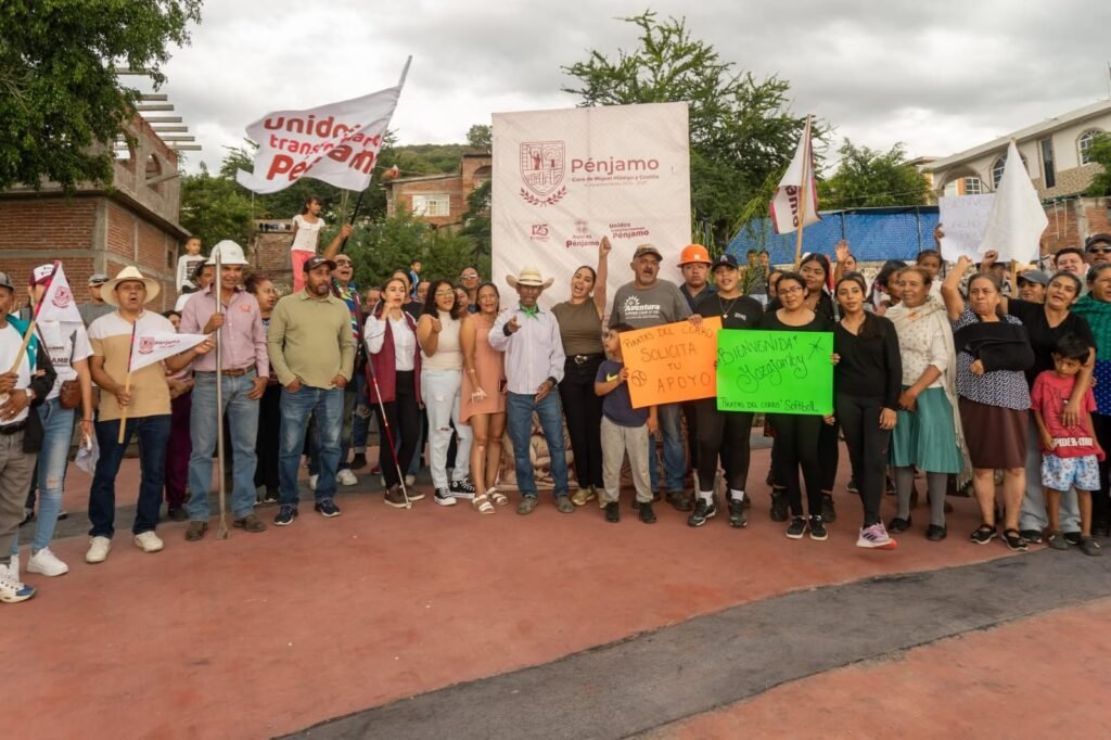 Yozajamby Molina fortalece servicios básicos en tres localidades de Pénjamo Yozajamby Molina destacó que estas obras de agua, drenaje y alumbrado beneficiarán a decenas de familias de Pénjamo-