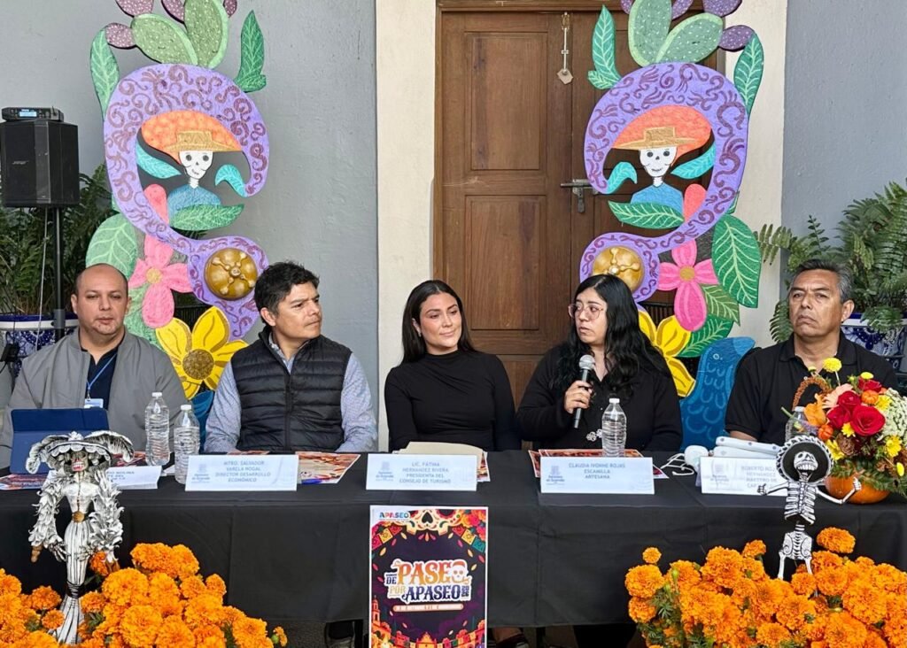 Los organizadores extendieron la invitación a empresas, negocios y ciudadanos interesados en participar en la elaboración de los tapetes, una tradición que reúne a los habitantes en torno a la creatividad y la identidad comunitaria.