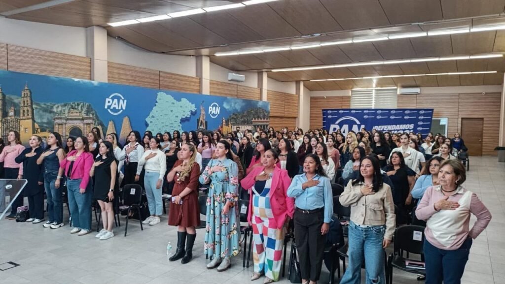 PAN en Guanajuato se fortalece con la participación de las mujeres Participan asistentes de 20 municipios en el encuentro “Mujeres ON”, el cual abordó el liderazgo femenino.